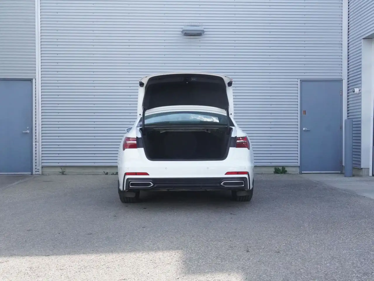 Audi A6 снимка Audi A6