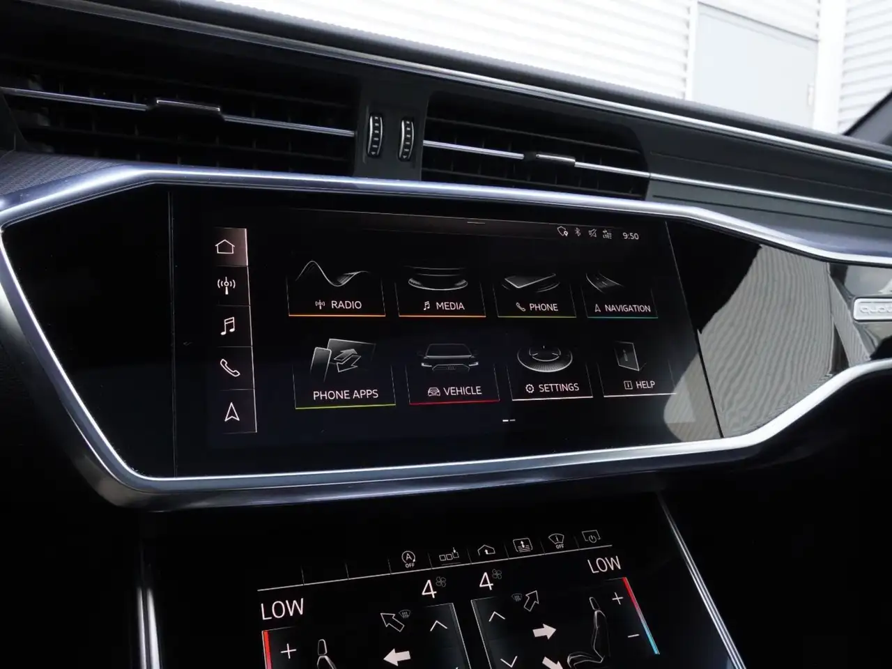 Audi A6 снимка Audi A6