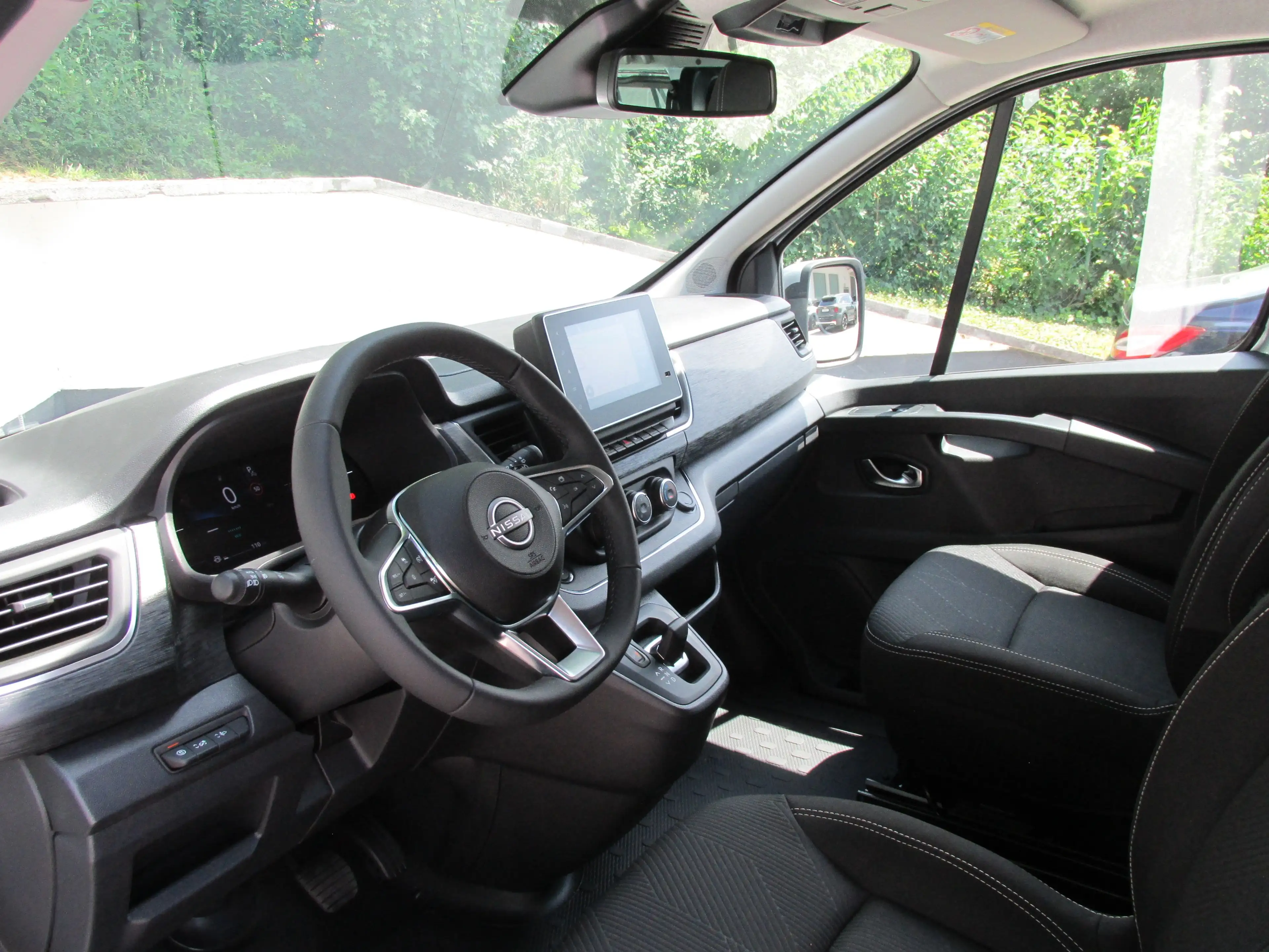 Nissan Primastar Kombi L2H1 3,0t dCi 170 9AT Tekna — photo 6