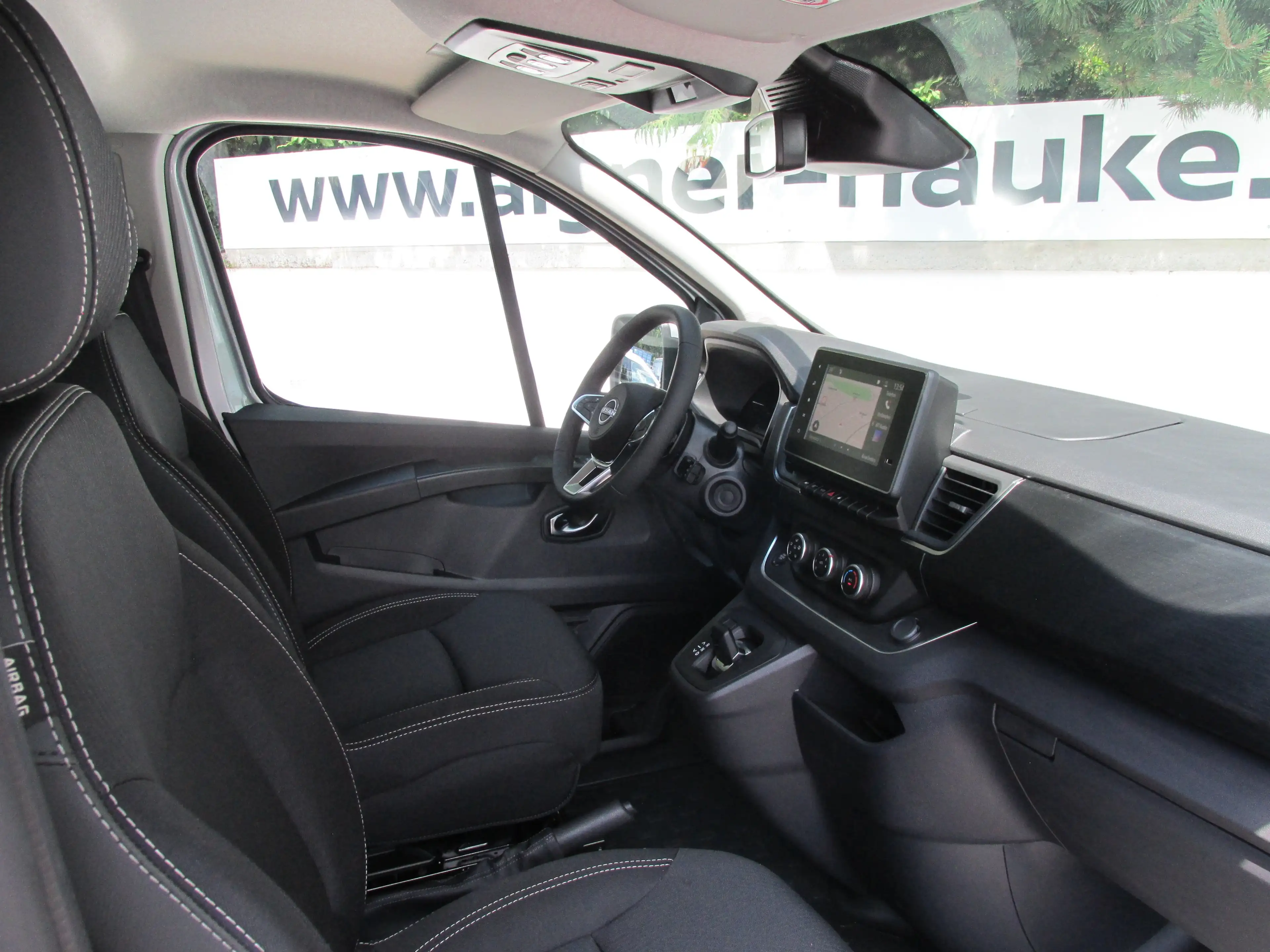 Nissan Primastar Kombi L2H1 3,0t dCi 170 9AT Tekna — photo 8