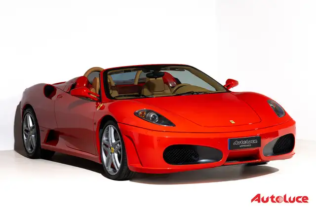 Ferrari F430 view 3