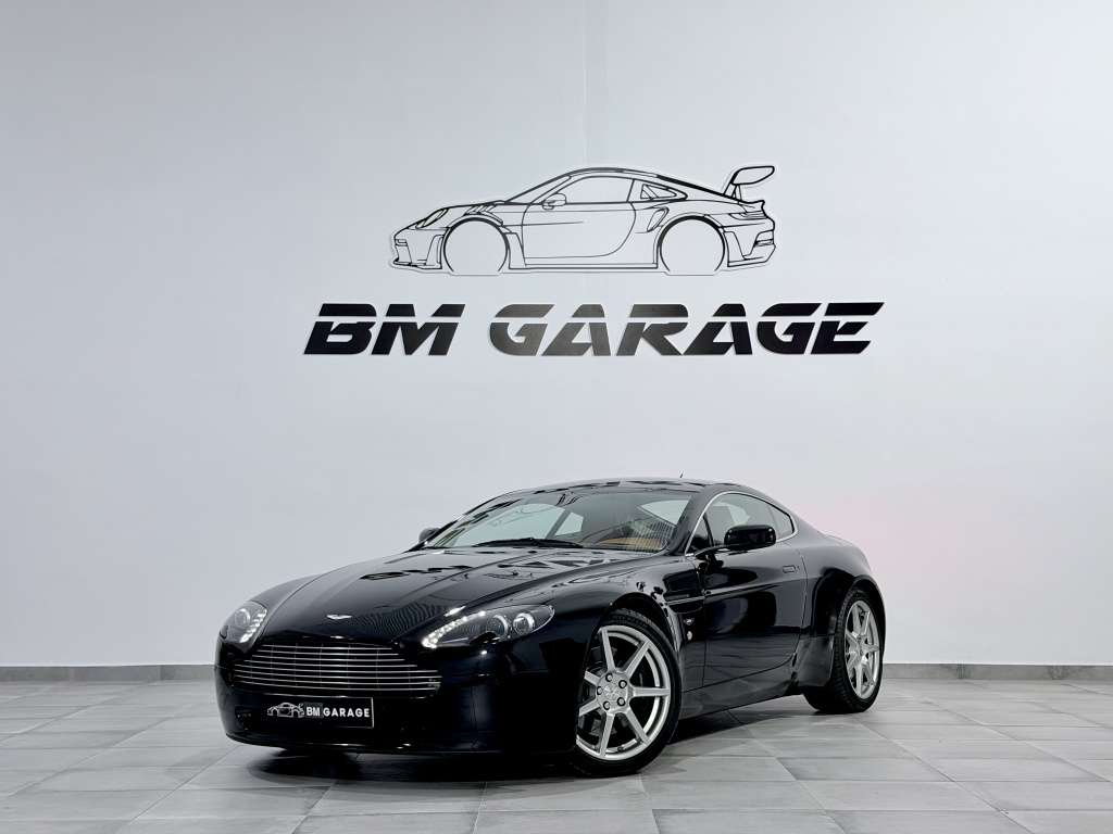 Aston Martin Vantage - foto 1