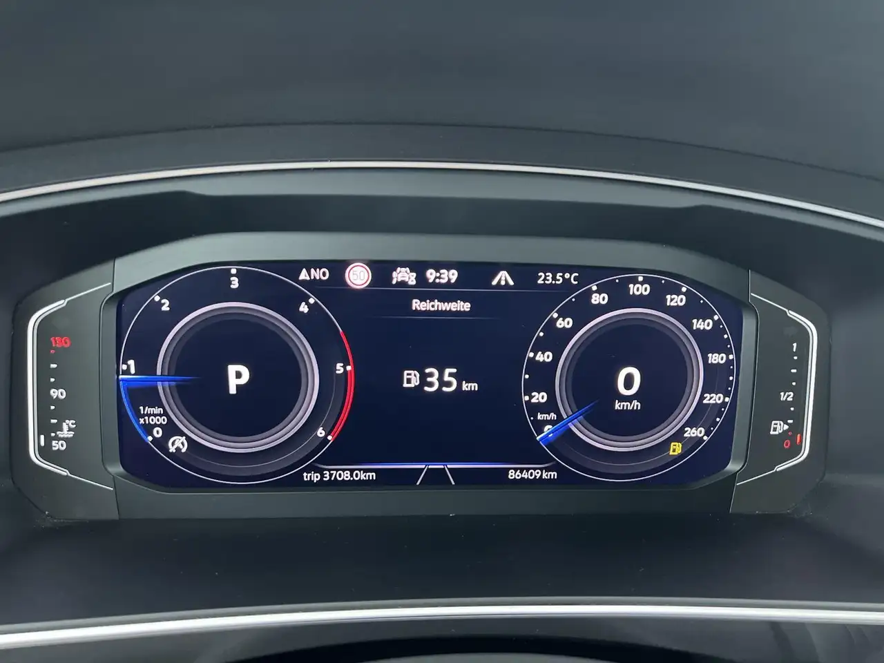 Volkswagen Tiguan Elegance 4Motion 2.0TDI*NAVI*SHZ*RFK*uvm 9
