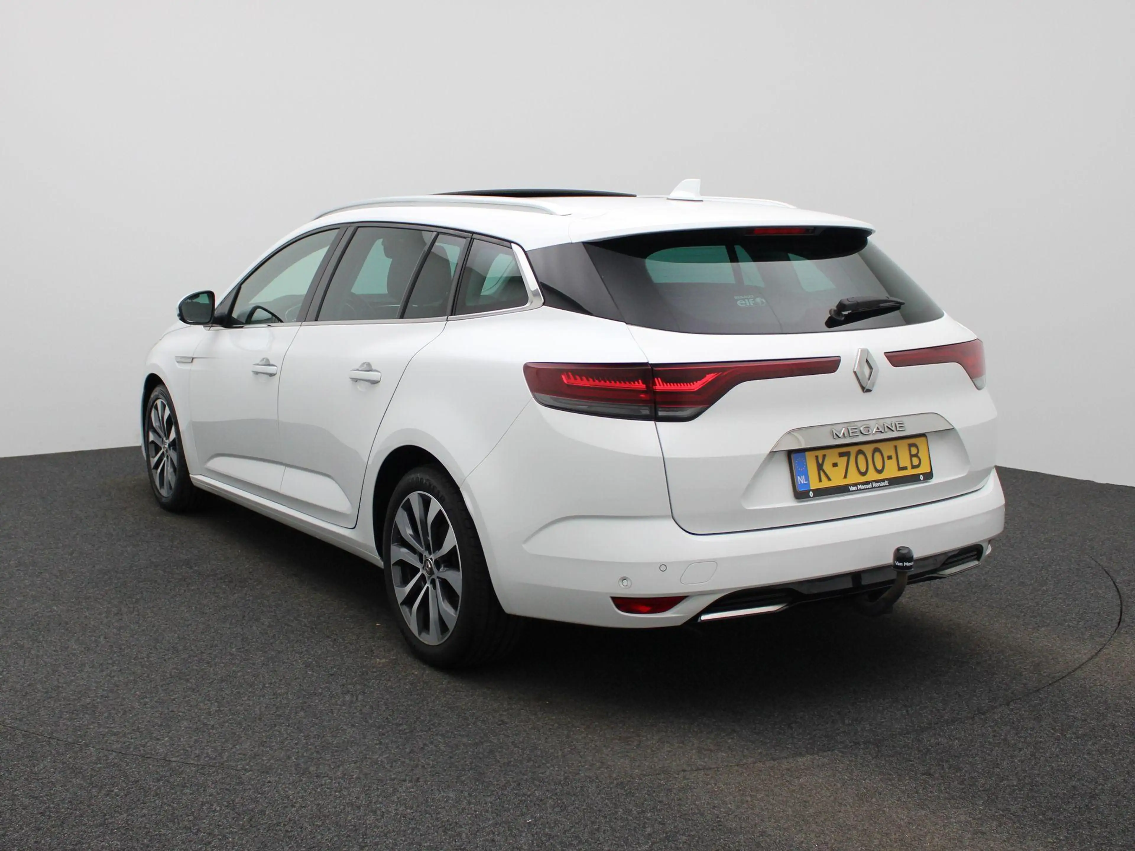 Renault Megane Estate 1.3 TCe Business Edition One | Trekhaak | N — photo 4