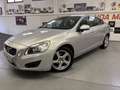 Volvo S60 D3 Momentum Aut. Plateado - thumbnail 1