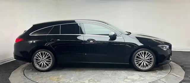 Mercedes-Benz Cla view 3