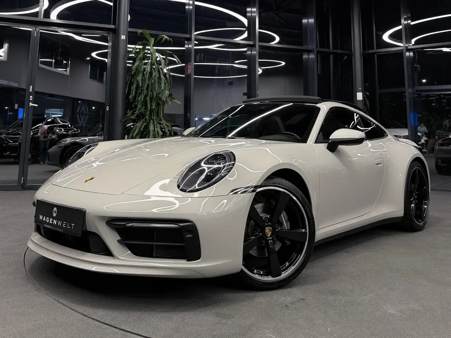 Porsche 992 Carrera 4, Sport-Design, Sport-Chrono, Sportsitze Grau - 2