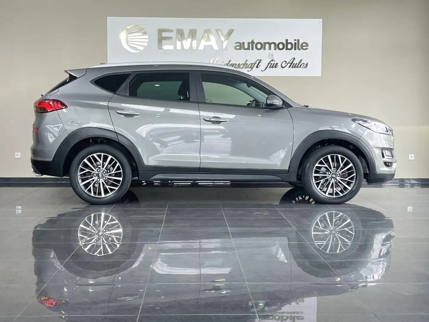 Hyundai TUCSON Premium 4WD//Navi//R.Kamera//LED// Grau - 2