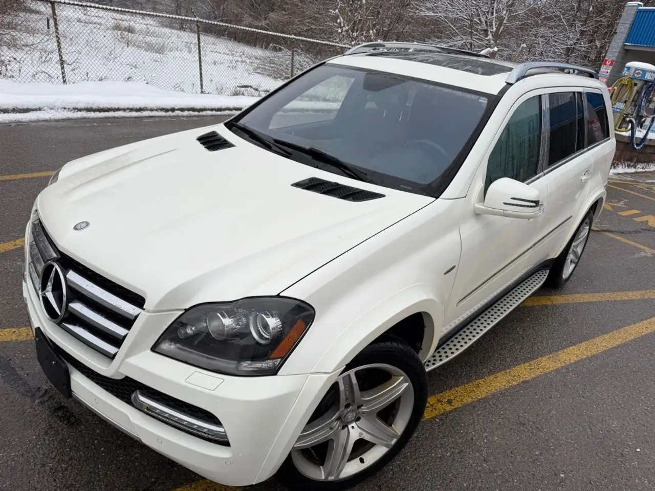 Mercedes-Benz GL-Class снимка Mercedes-Benz GL-Class