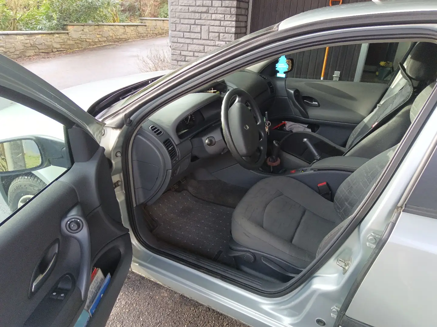 Renault Laguna 1.6 Expression - 2