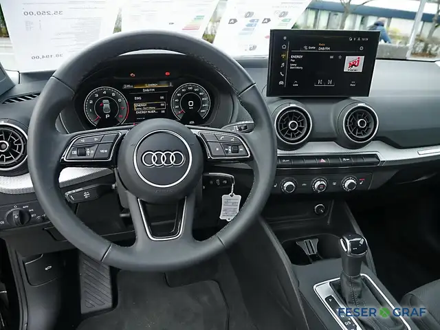 Audi Q2 view 4