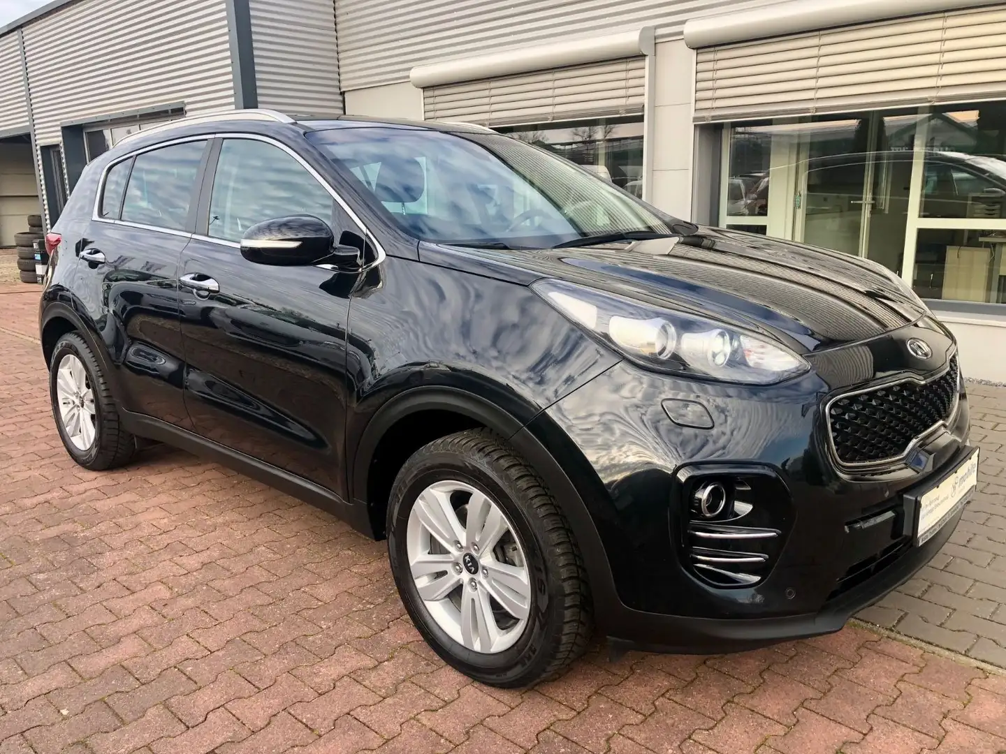 Kia Sportage Spirit 2WD EURO 6/Facelift/Navi/DAB Noir - 1