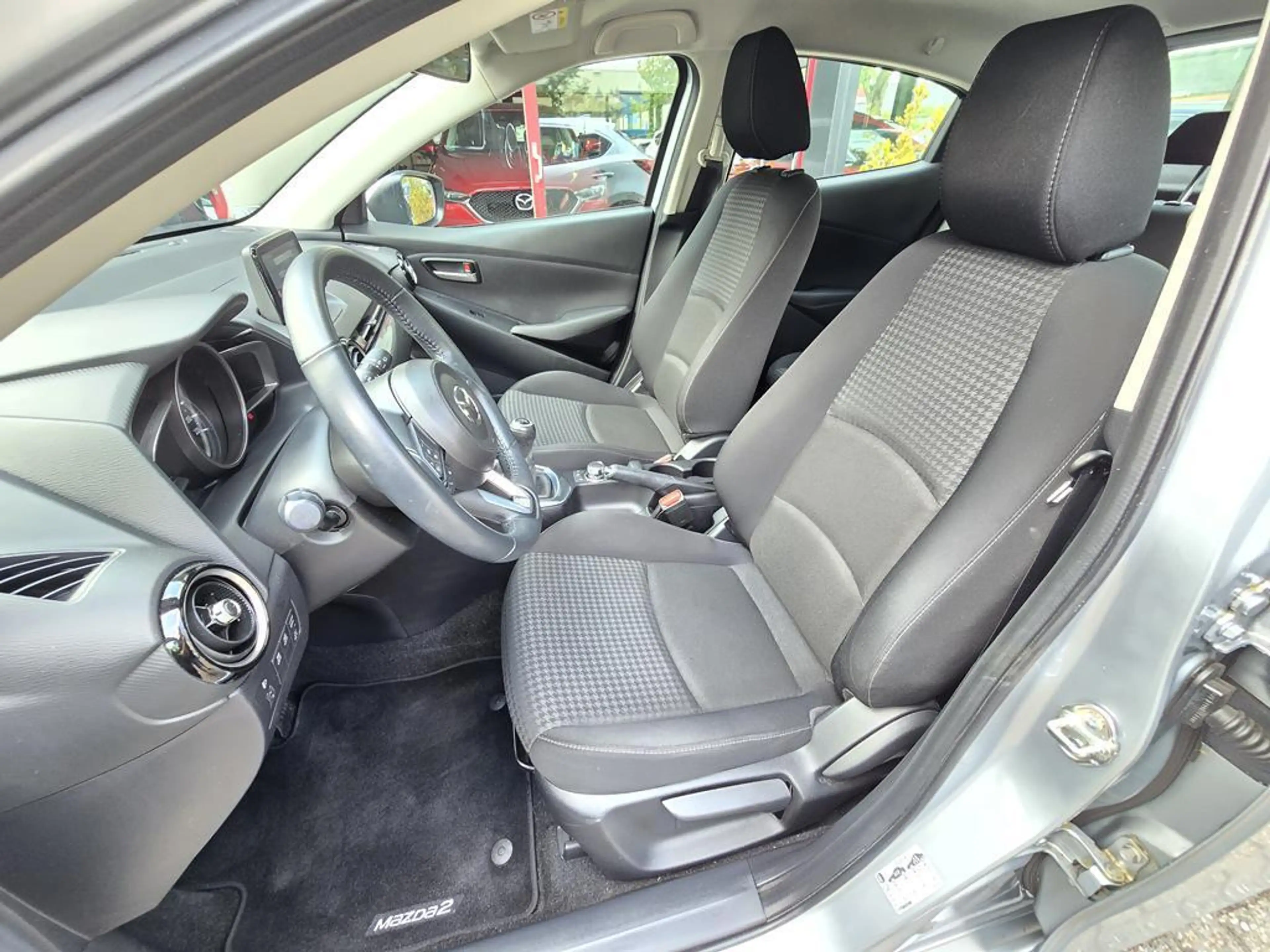 Mazda 2 1.5 Skyactiv-G Dynamic Airco|Cruise|Navi|Pdc|UNIEK — photo 12
