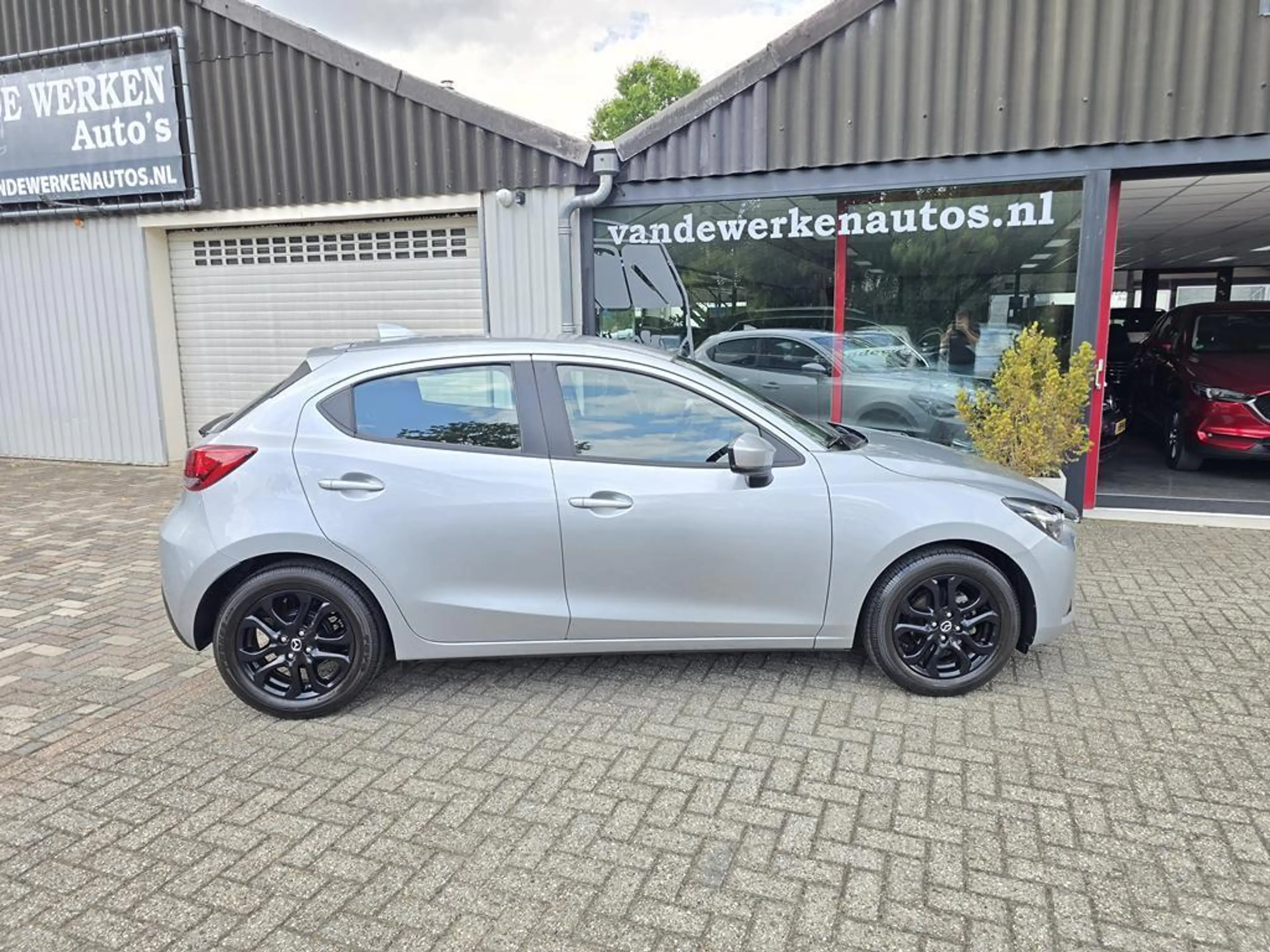 Mazda 2 1.5 Skyactiv-G Dynamic Airco|Cruise|Navi|Pdc|UNIEK — photo 40