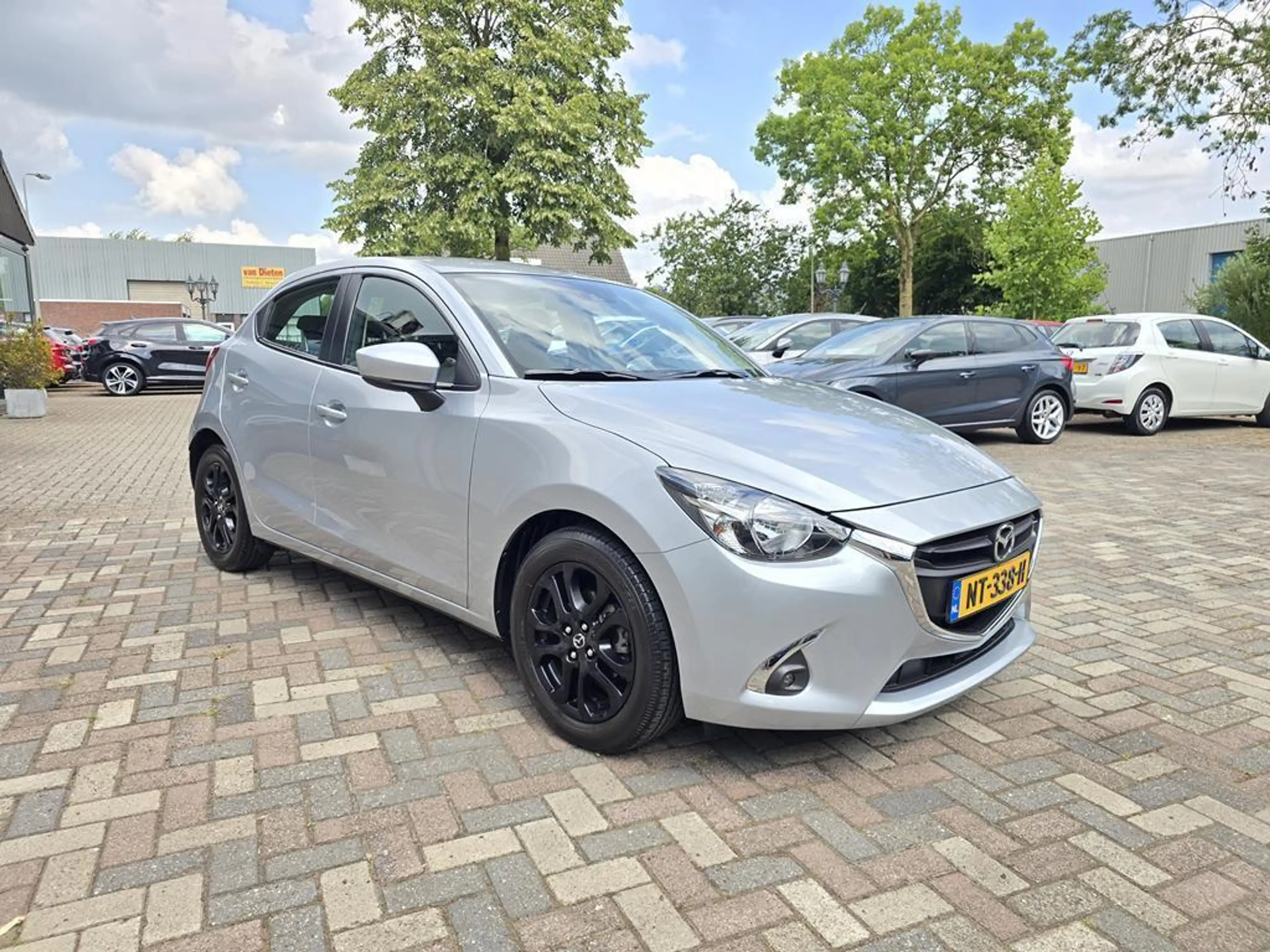 Mazda 2 1.5 Skyactiv-G Dynamic Airco|Cruise|Navi|Pdc|UNIEK — photo 35