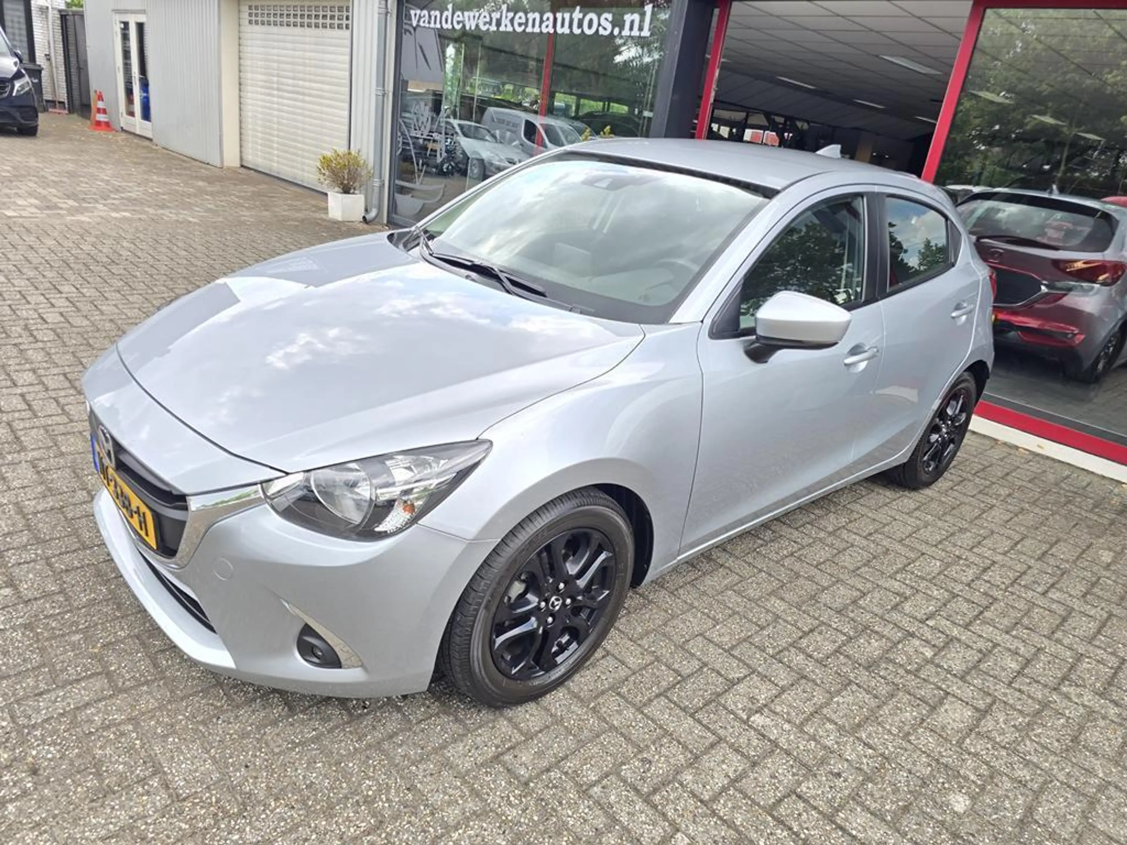 Mazda 2 1.5 Skyactiv-G Dynamic Airco|Cruise|Navi|Pdc|UNIEK — photo 41