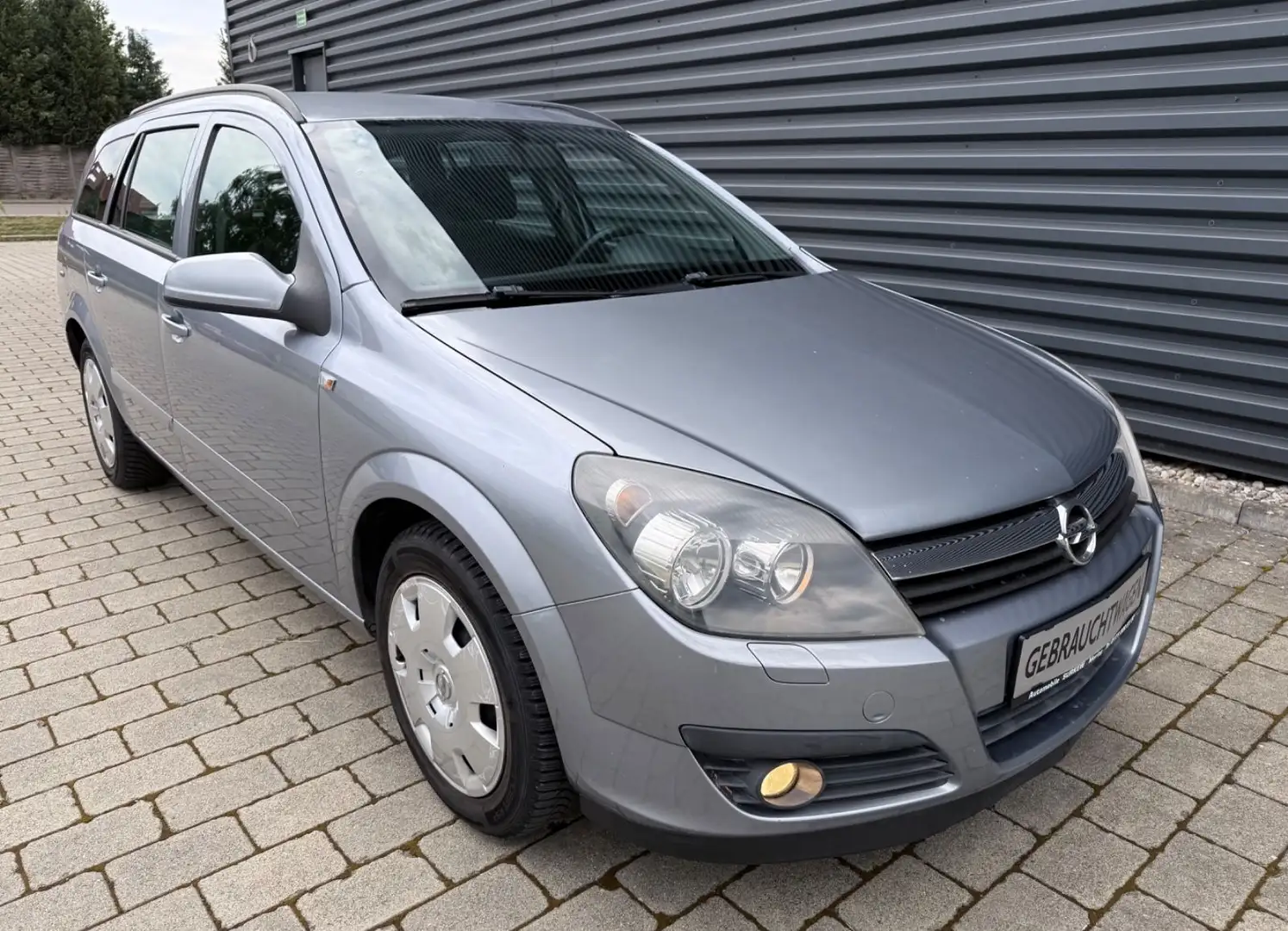 Opel Astra H 1.6 16V CaravanEdition/Klima/AHK/TÜV:neu Zilver - 2