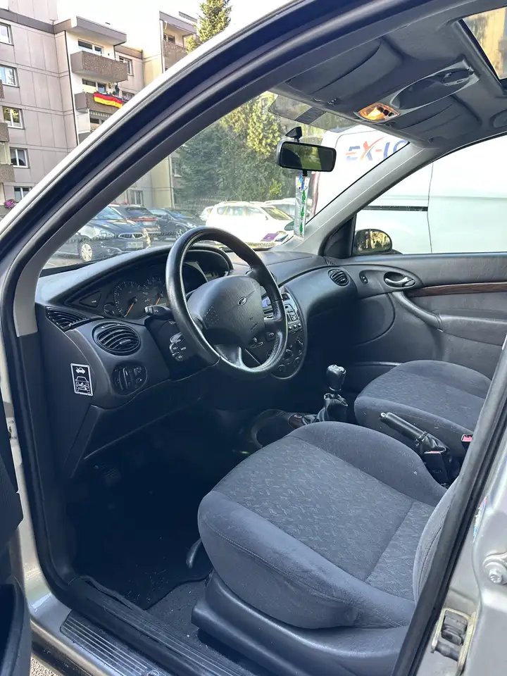 Ford Focus Ghia, foto 4