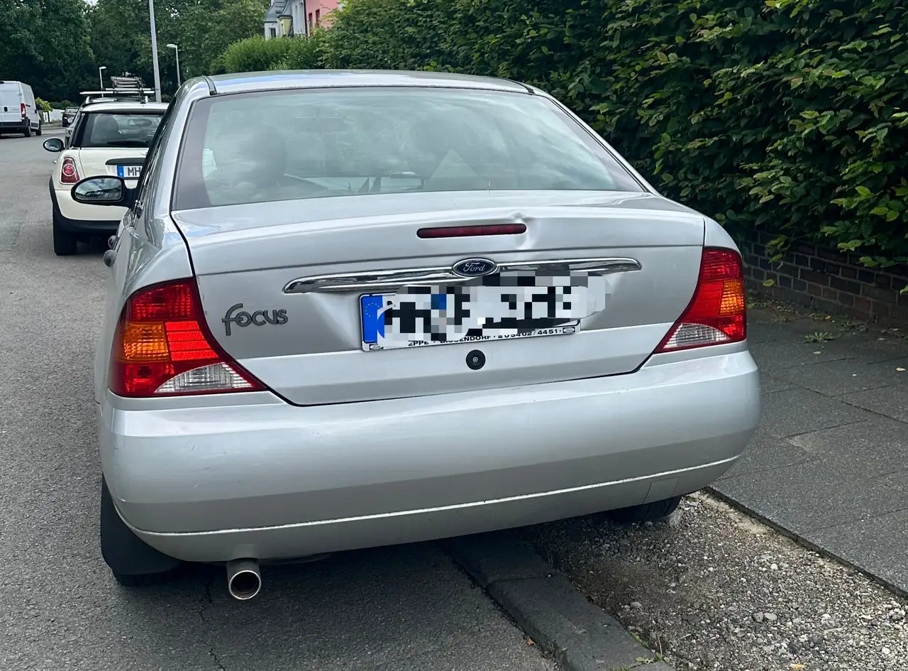 Ford Focus Ghia, foto 3
