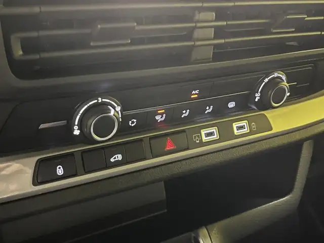 Peugeot Expert view 13