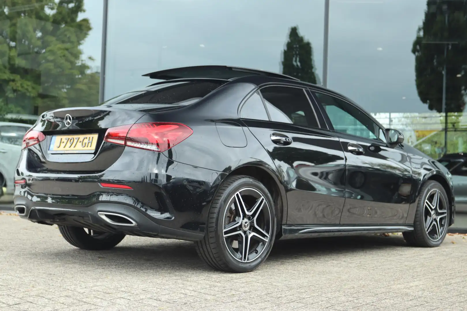 Mercedes-Benz A 250 250E BUSINESS SOLUTION AMG LIMITED | PANO | KEY-LE Noir - 2