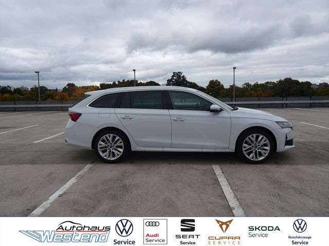 Skoda Octavia Combi Selection 1.5l TSI MHEV 110kW DSG Pano LED N