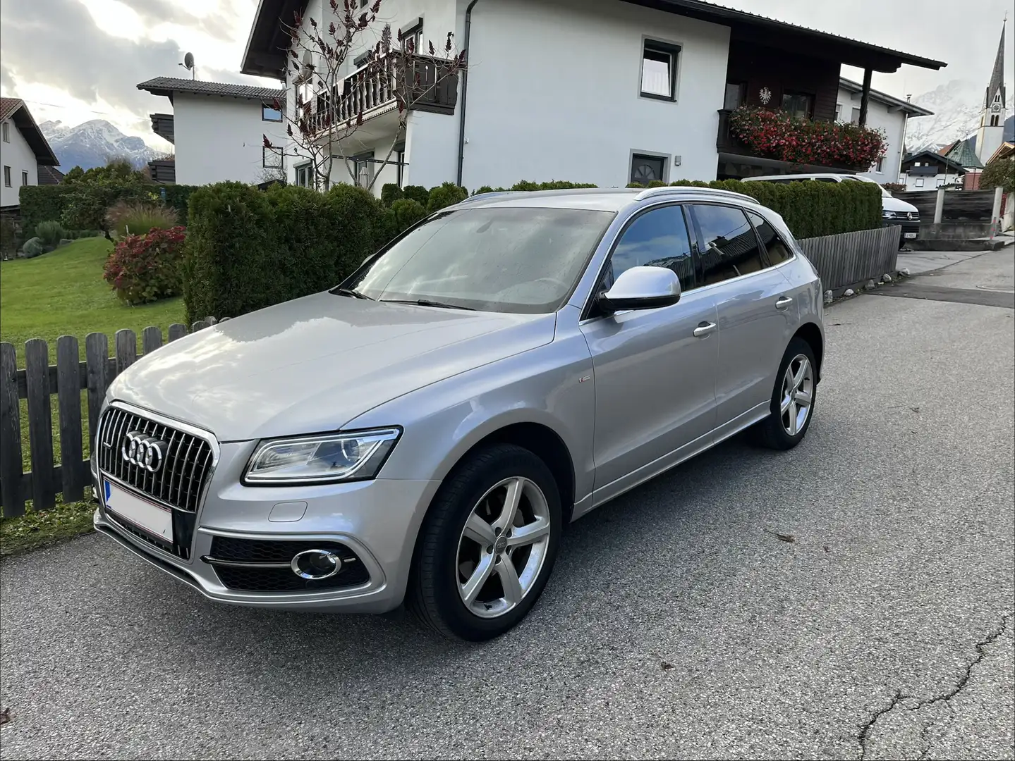 Audi Q5 Q5 2,0 TDI quattro Sport S-tronic Sport Silber - 1