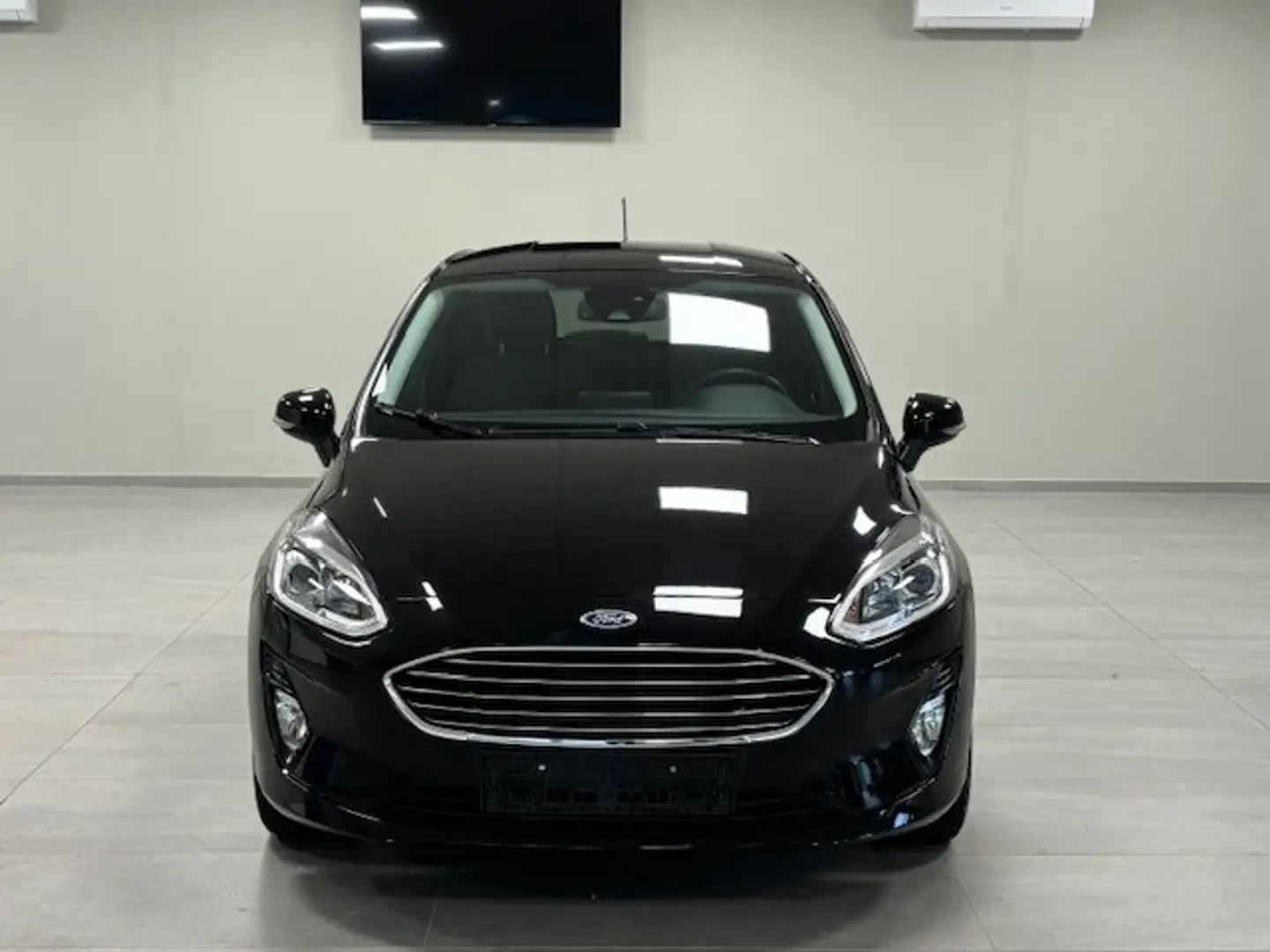 Ford Fiesta Titanium Zwart - 1