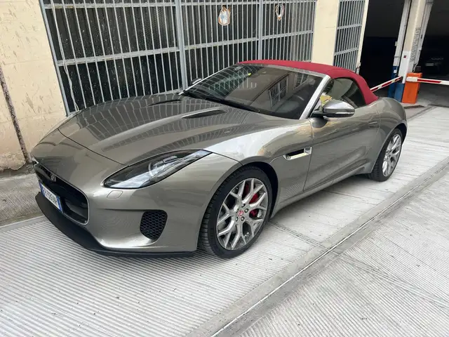 Jaguar F-Type F-Type Convertibile Cabrio 2.0 i4 rwd 300cv