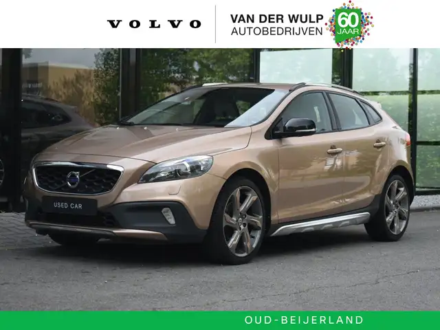 Volvo V40 Cross Country T4 180pk AUT. Summum | Stoelverwarming | Camera |