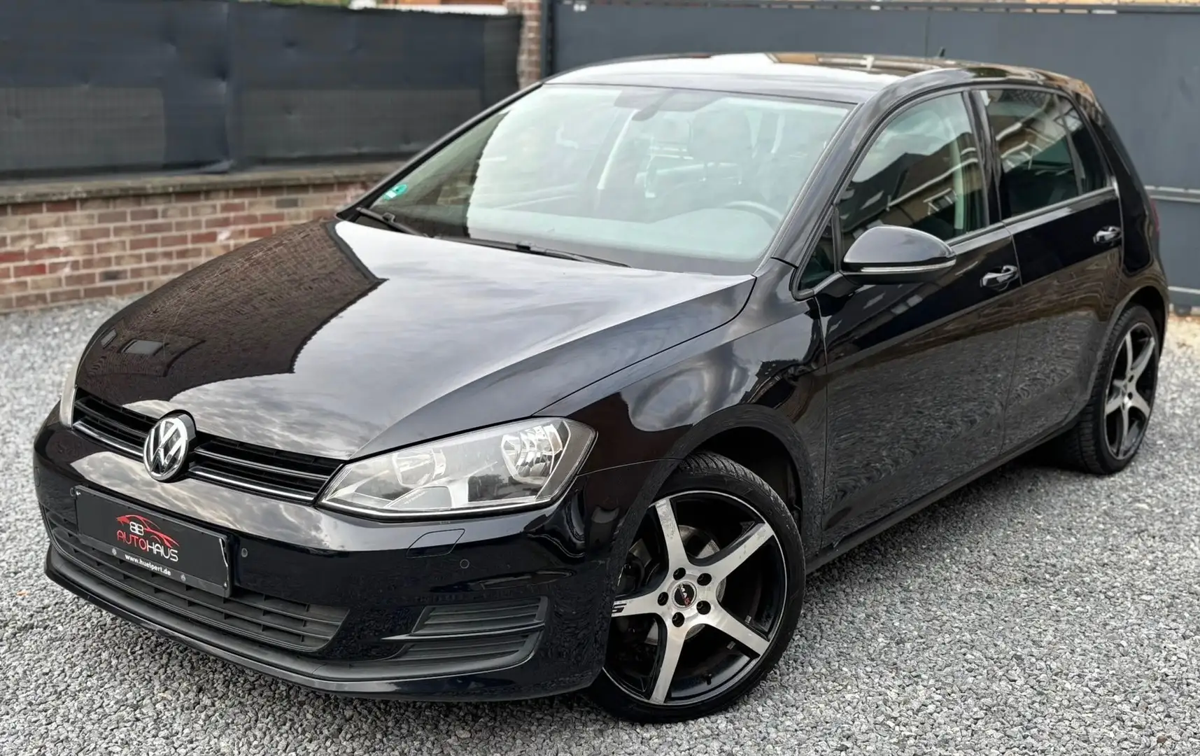 Volkswagen Golf 1.2 TSI Trendline Nero - 1