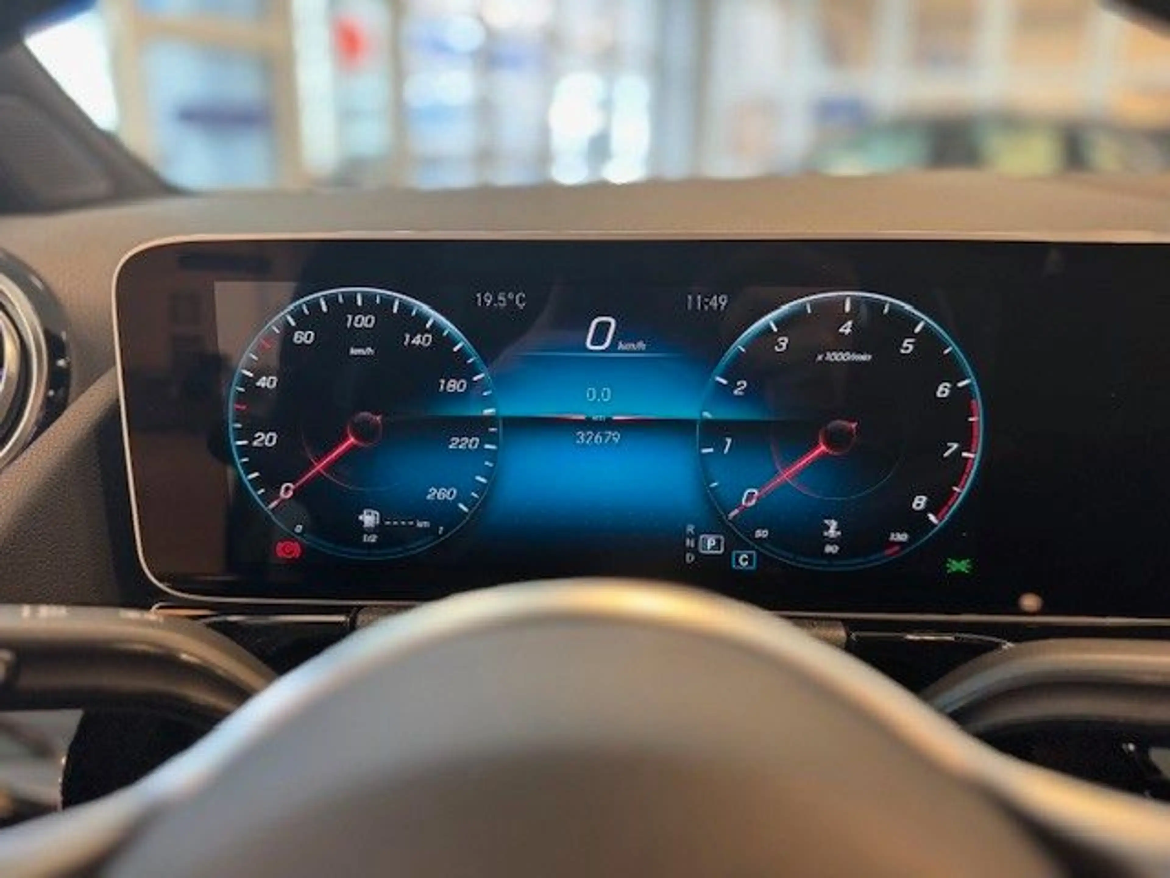 Mercedes-Benz B 180 Edition 19 / Prog. Carplay LED Rü-Ka TWA — photo 23