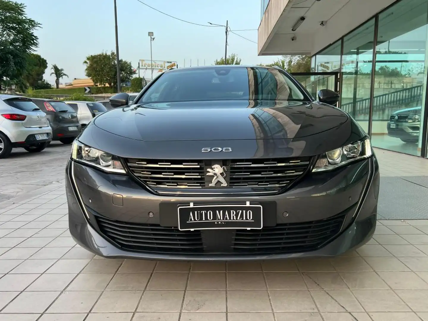 Peugeot 508 508 SW 1.5 bluehdi Business s&s 130cv Gris - 1