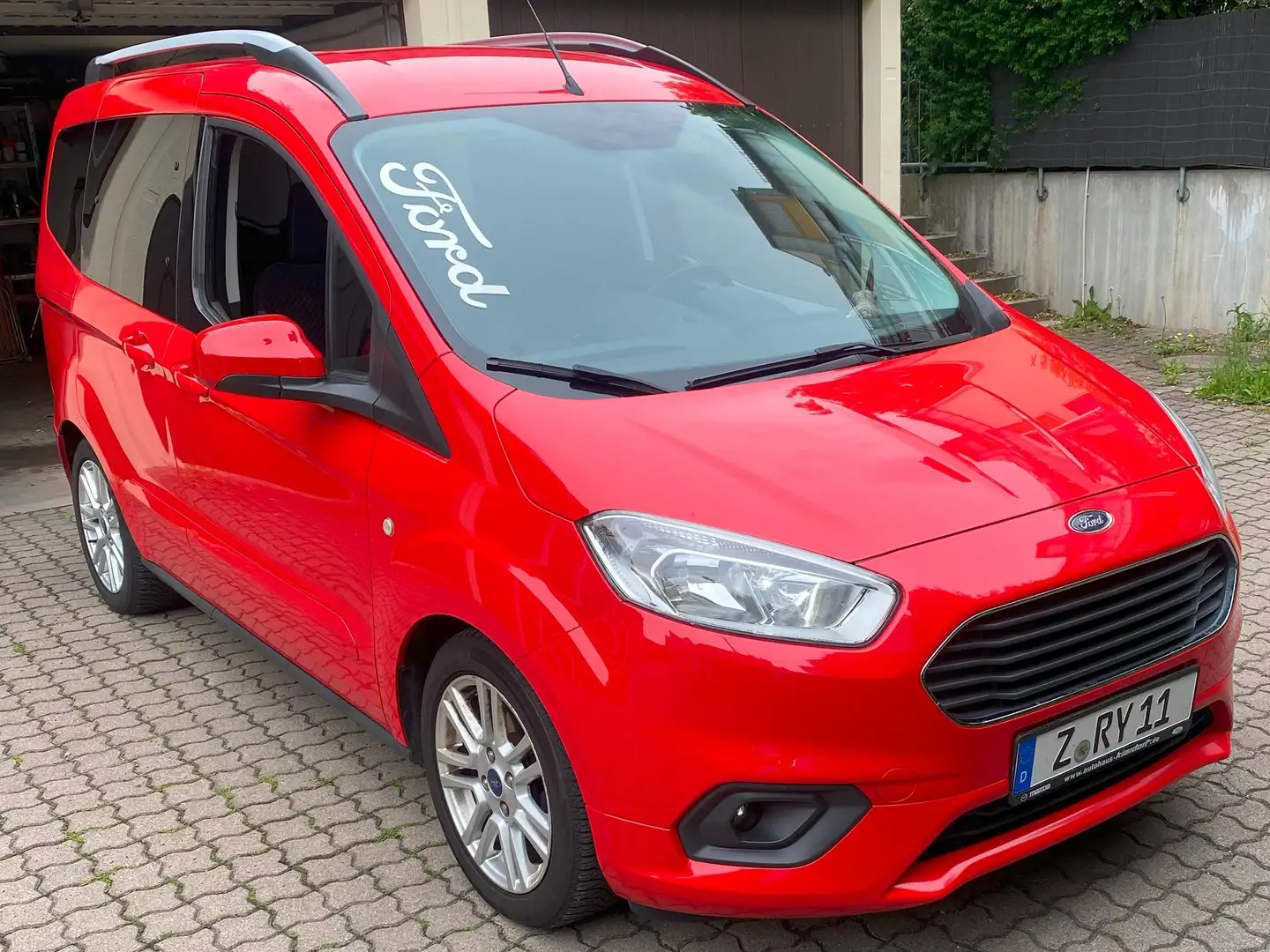 Ford Tourneo Courier Tourneo Courier 1.0 EcoBoost Titanium Rot - 1