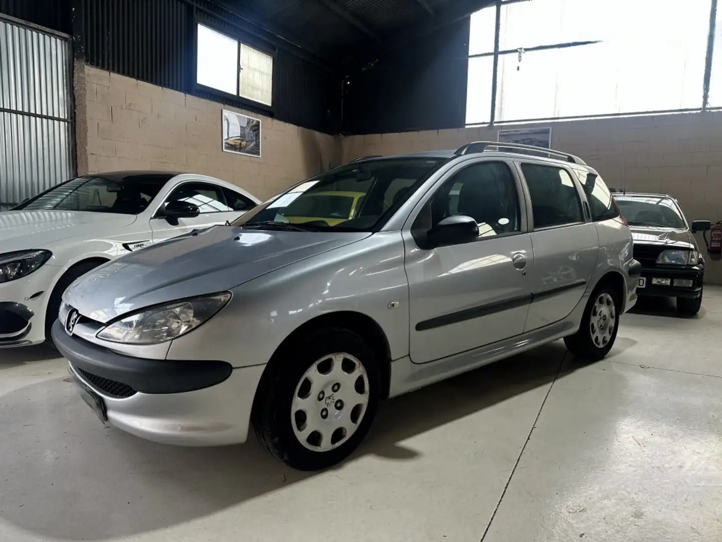 Peugeot 206 SW 1.4HDI XS Clim 70 Gris - 1
