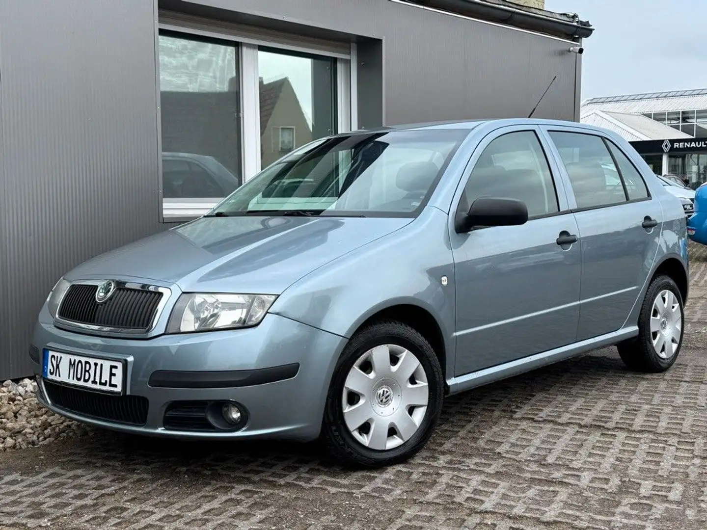 Skoda Fabia Classic KLIMA*1HAND*TÜV 05.2025 Gris - 1