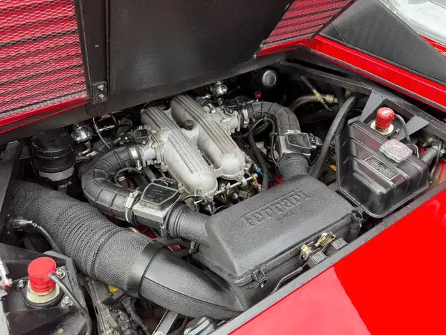 Ferrari Mondial view 20