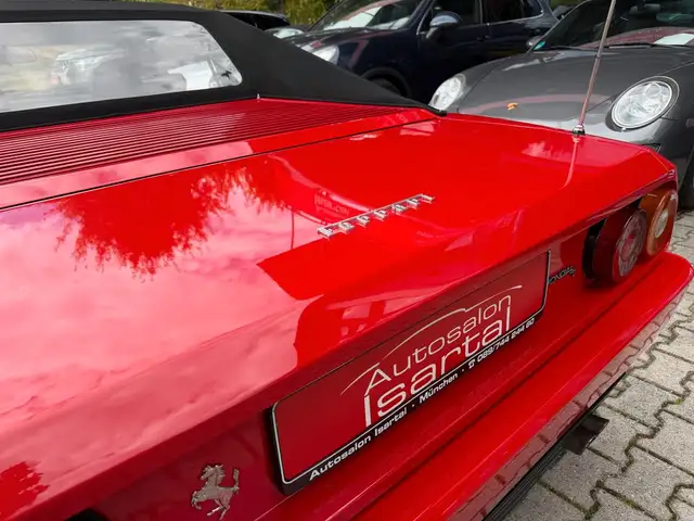 Ferrari Mondial view 6