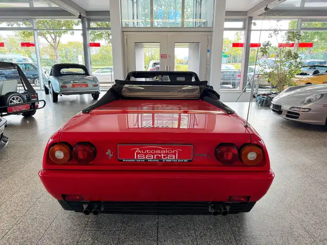 Ferrari Mondial view 25