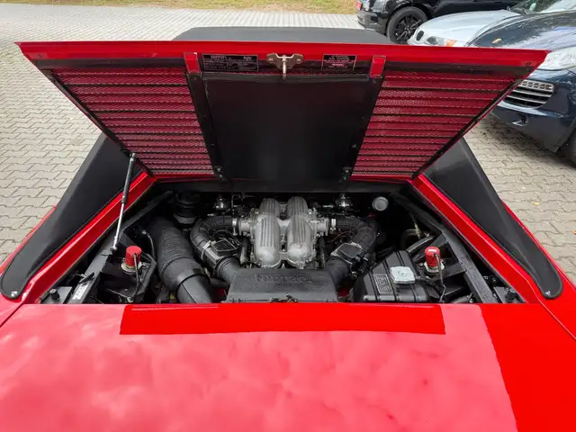 Ferrari Mondial view 19