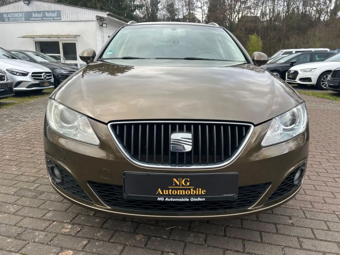 SEAT Exeo ST 2.0 TDI Style*Bi-Xenon*SHZ*PDC*Klimaauto Braun - 2