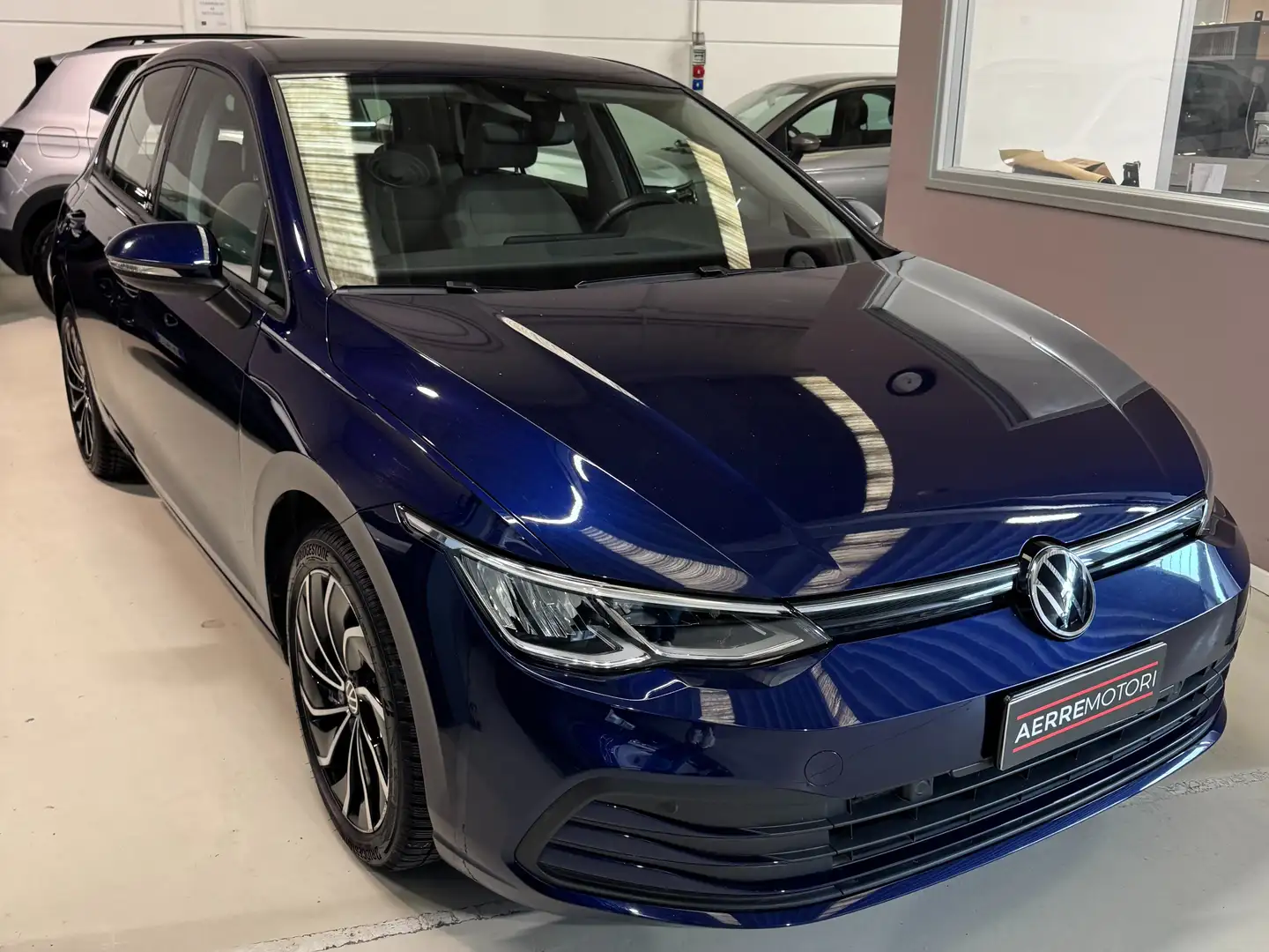 Volkswagen Golf Golf VIII 2020 1.0 etsi evo Life 110cv dsg Blauw - 2
