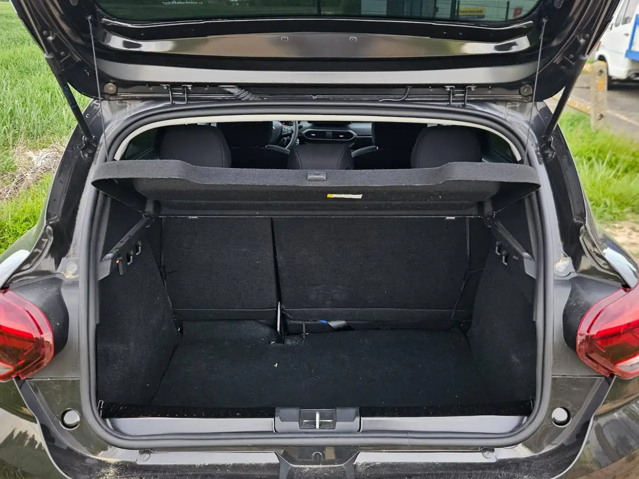 Dacia Sandero Sandero — photo 9