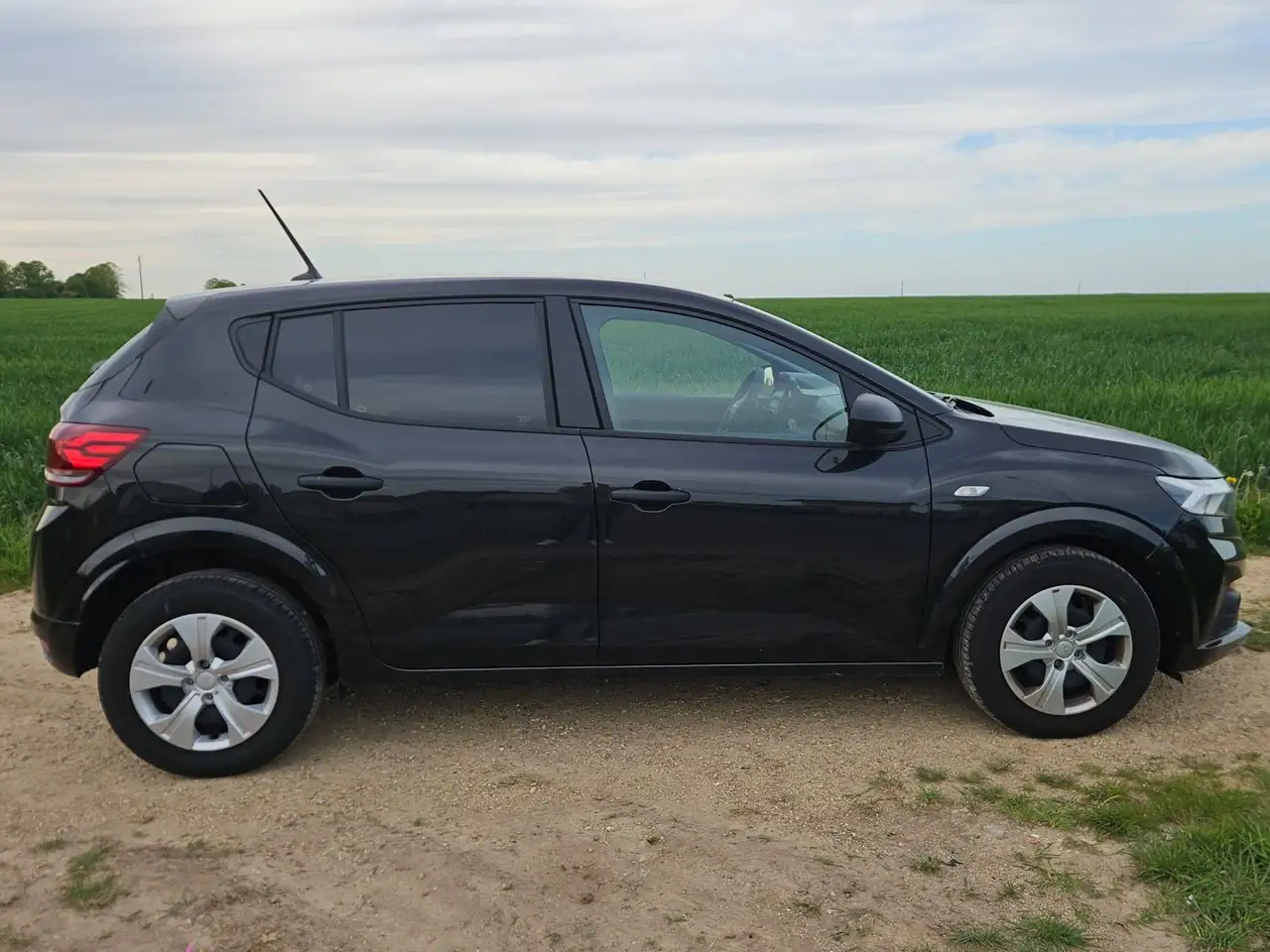 Dacia Sandero Sandero — photo 2