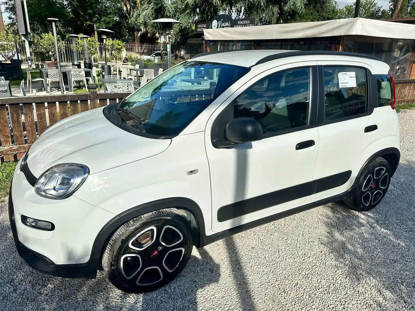 Fiat Panda 1.0 FireFly S&S Hybrid City Life Blanc - 1