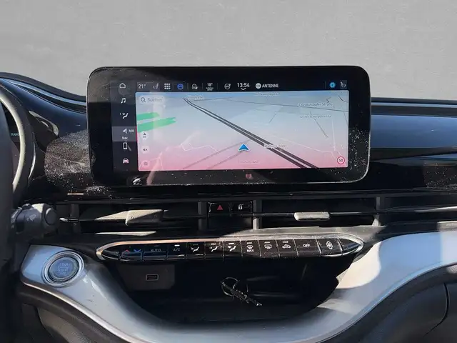 Fiat 500E view 12