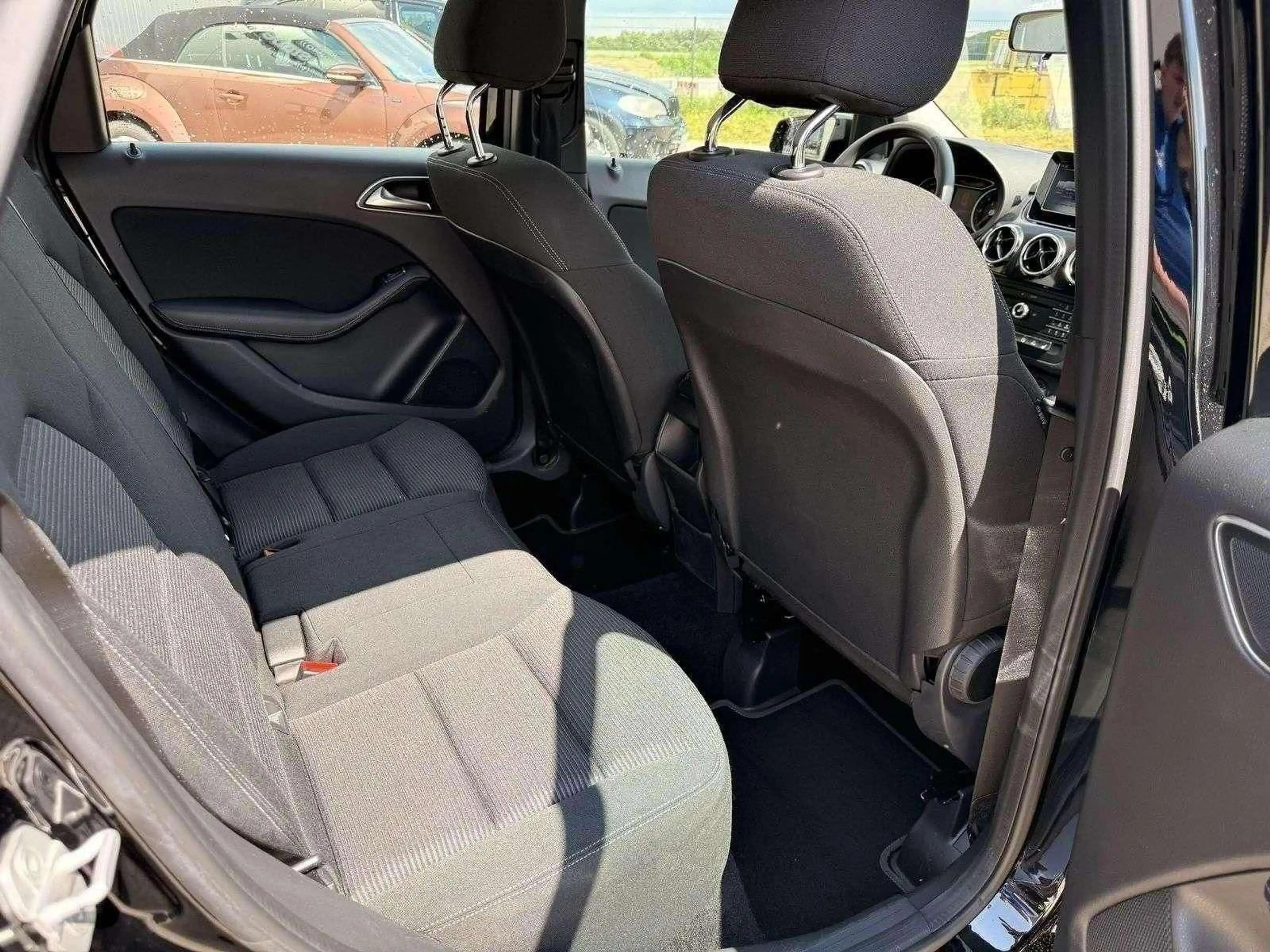 Mercedes-Benz B 180 Diesel 5Trg.,Klima-NAVI,Tempomat-ALU-6-Gan — photo 7