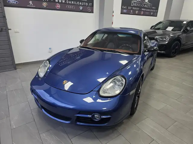 Porsche Cayman 2.7