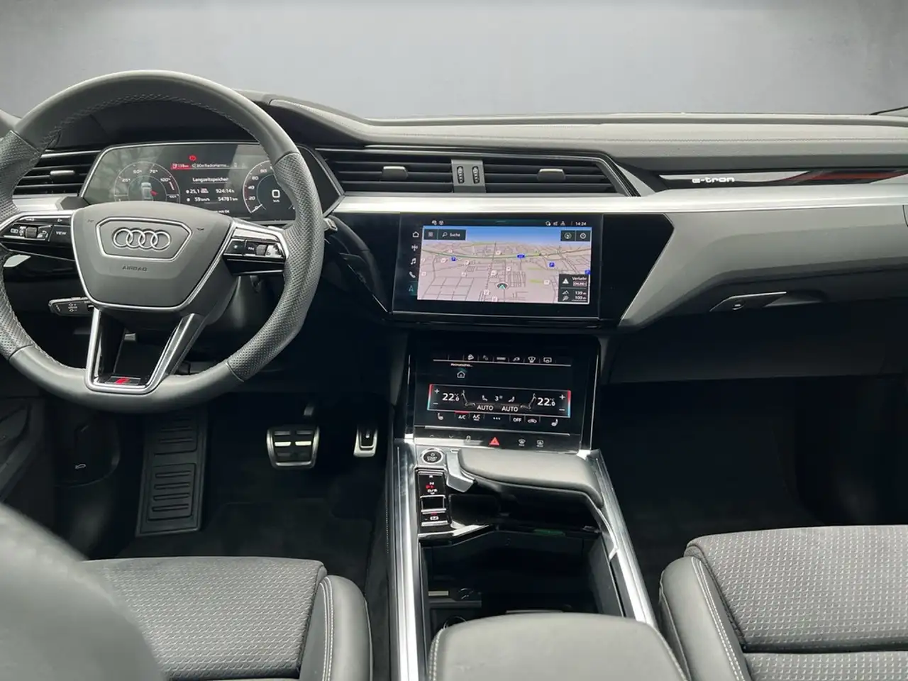 Audi Q8 e-tron advanced 50 quattro *SOH94%*Matrix*AHK 9