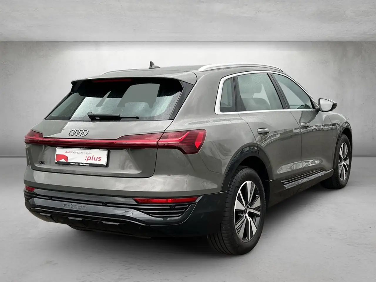Audi Q8 e-tron advanced 50 quattro *SOH94%*Matrix*AHK 4